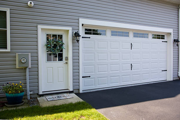 24/7 Emergency Garage Door Panel Replacement experts in Trooper, PA